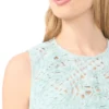 HAZEL Floral Crosshatch Cropped Shell Top