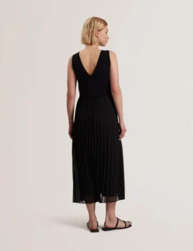 LARNAHH Pleated Midi Dress With Removable Knit Tank